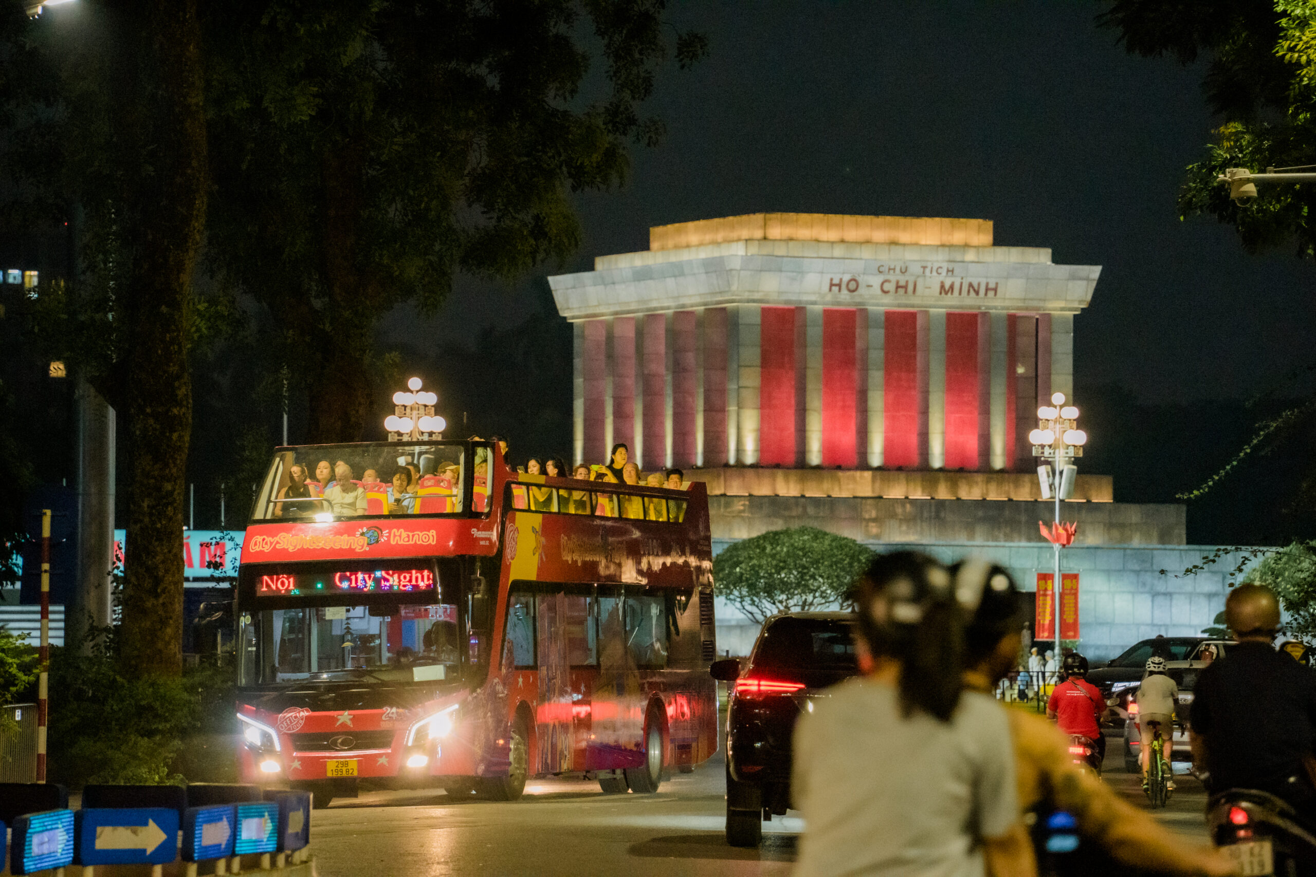 Read more about the article Điểm 6: Lăng chủ tịch Hồ Chí Minh